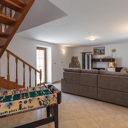 Lovely Home In Visnjan With Outdoor Swimming Pool Exteriör bild
