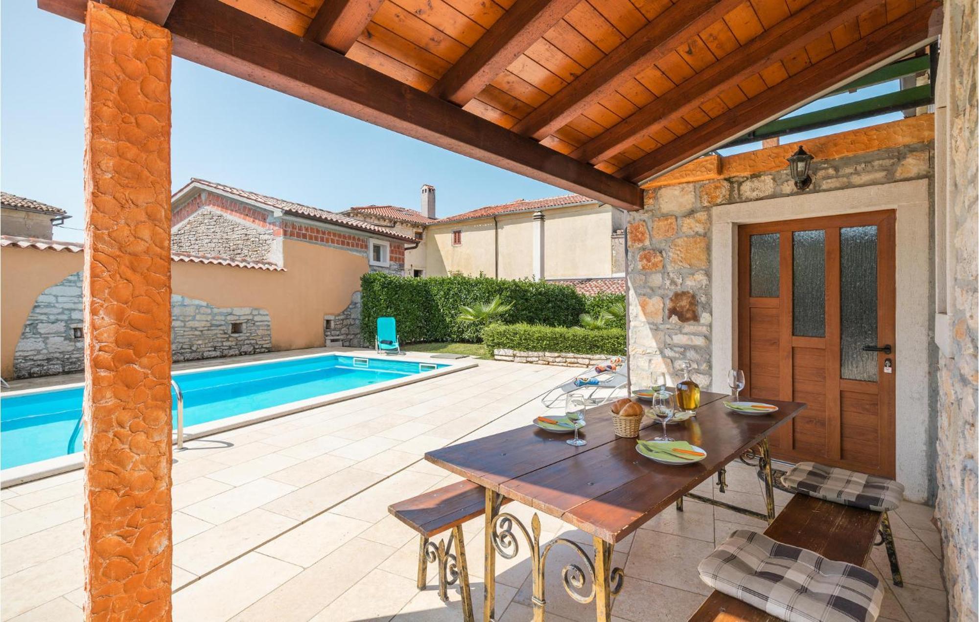 Lovely Home In Visnjan With Outdoor Swimming Pool Exteriör bild