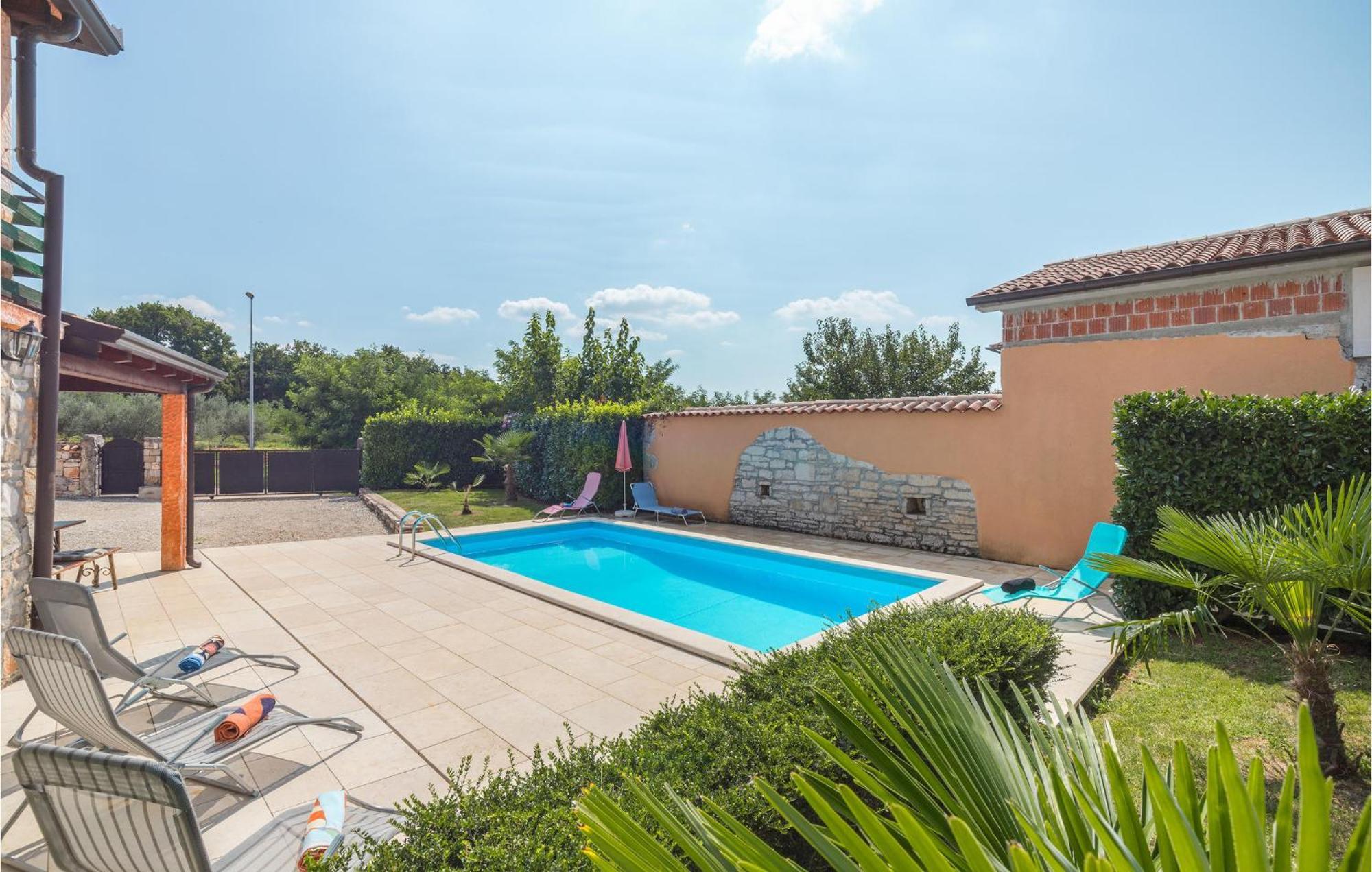 Lovely Home In Visnjan With Outdoor Swimming Pool Exteriör bild
